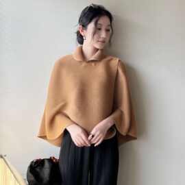 专柜品质2026秋春新款三宅高端褶皱韩系慵懒风气质优雅披肩上衣
