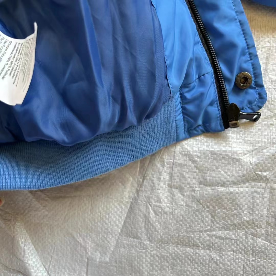 Ropa acolchada de algodón para niños ropa acolchada de algodón de marca europea y americana 24 ropa acolchada de algodón con capucha para niños de invierno nuevos niños