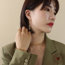 �·�ʽ������������������������Ѹ�18k���������ο羳����Ů