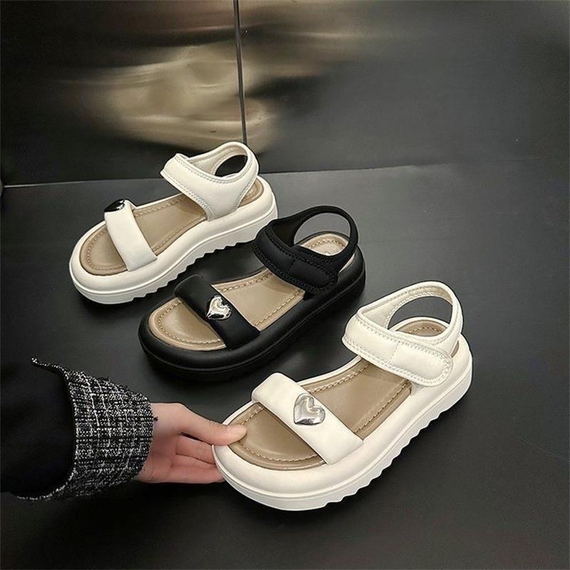 Una sensación de mierda gruesa con sandalias para mujeres con una base suave confortable velcro antideslizante para absorber el sudor, sandalias muffin coreanas