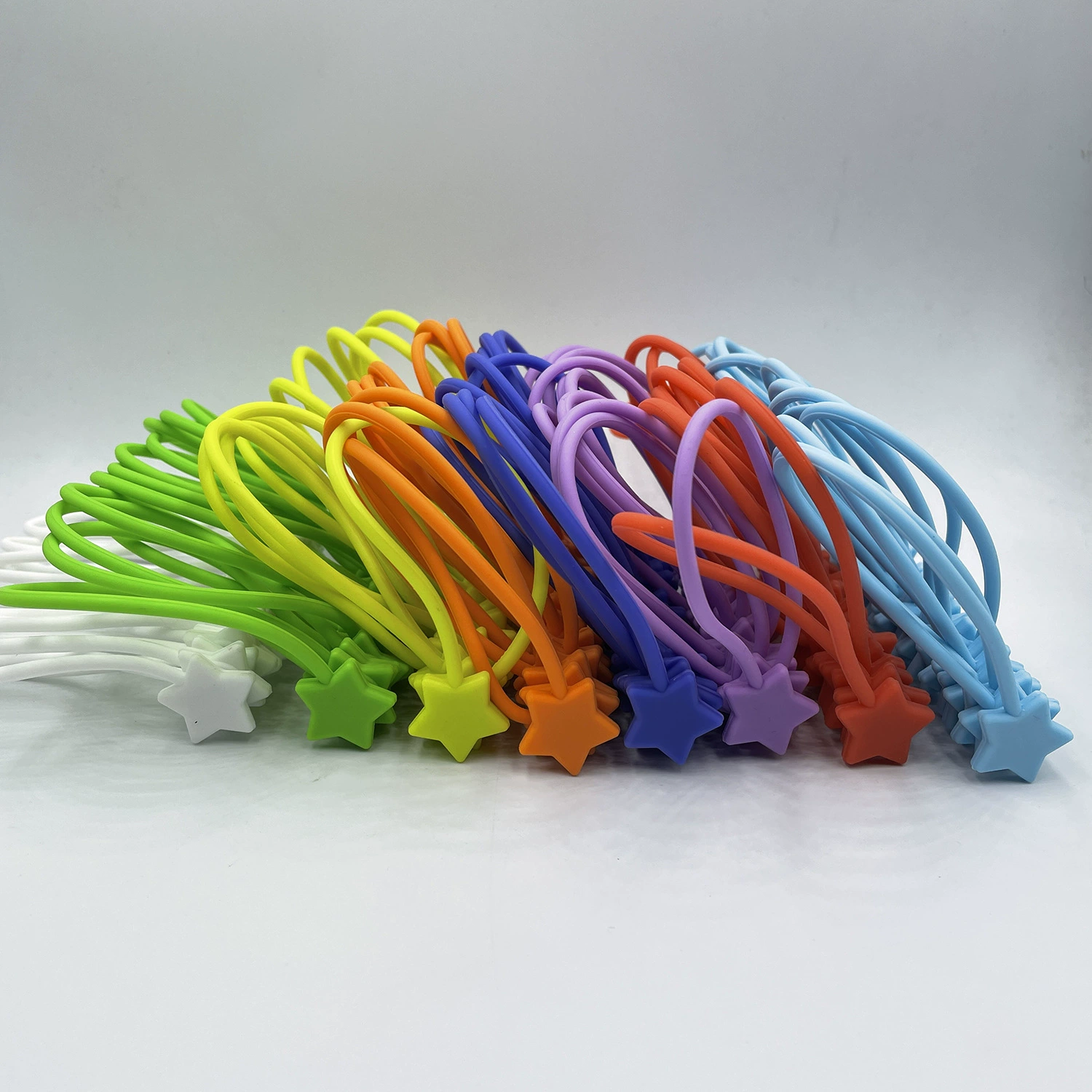 Magnetic charging cable, headphones, strong magnet, storage system, 19cm