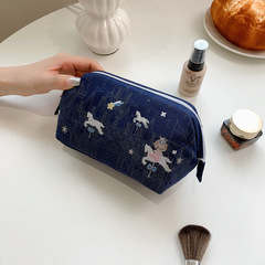 K-pop Style Lipstick Embroidery Storage Pouch, Compact & Spacious Travel Organizer, Portable Cosmetic Bag