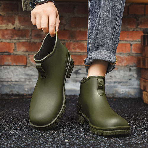 Cross-border fashion rain boots for men's outerwear, Korean style, versatile couple's model, slip-resistant rain boots with thick soles, comfortable, slip-resistant kitchen shoes for women.