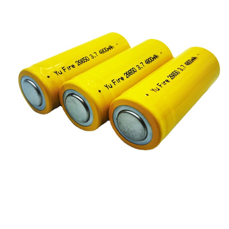 厂家现货供应锂电池 高容量3.7充电锂电池 强光户外野营26650电池