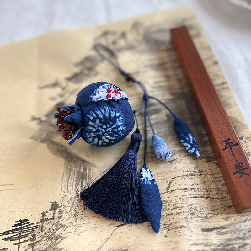 Colgante de granada No. 1 ~ Azul (paquete de material)