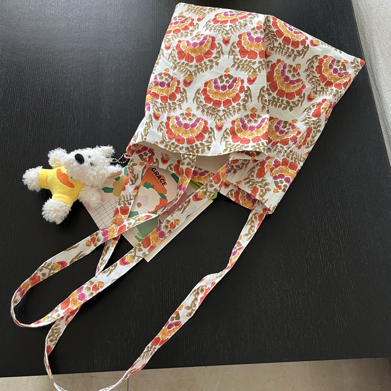 Indian Traditional Printed and Dyed Cloth Bag, Eco-Friendly Bag, Classic Fan Flower Design, Simple and Versatile, Thin Strap Shoulder Bag, Crossbody Bag Indian Traditional Printed and Dyed Cloth Bag, Eco-Friendly Bag, Classic Fan Flower Design, Simple and Versatile, Thin Strap Shoulder Bag, Crossbody Bag