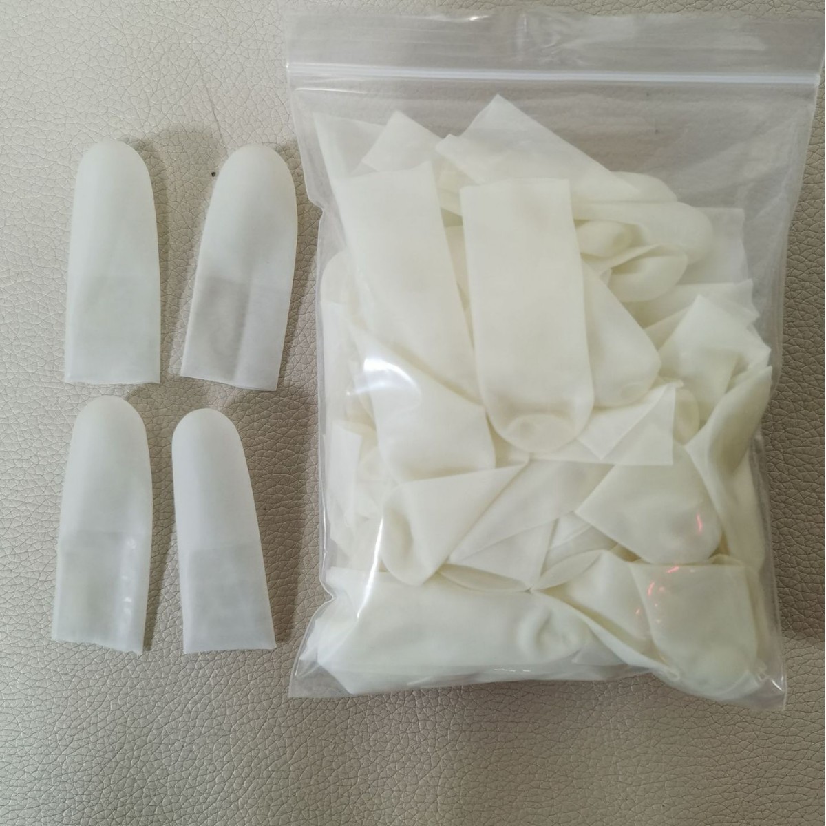 손가락 침대 일회용 라텍스 손가락 침대 미끄럼 방지 미용 전자 먼지없는 할로겐 내마모성 손가락 침대 제조 업체 도매
