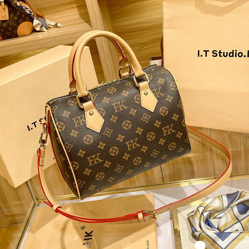 Hong Kong Brand Women's Boston Pillow Bag 2024 Spring/Summer New Genuine Leather Monogram Crossbody Handbag Shoulder Bag - Thumbnail 4
