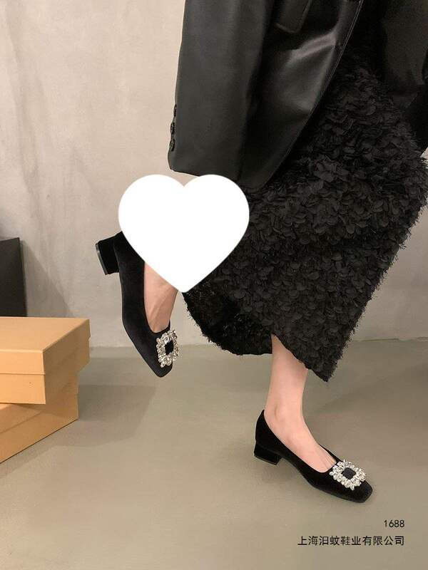Chunky Heel French-Style Rhinestone Elegant Single Shoes for Women, 2026 New Spring and Autumn Black Square-Toe Commuter Shoes