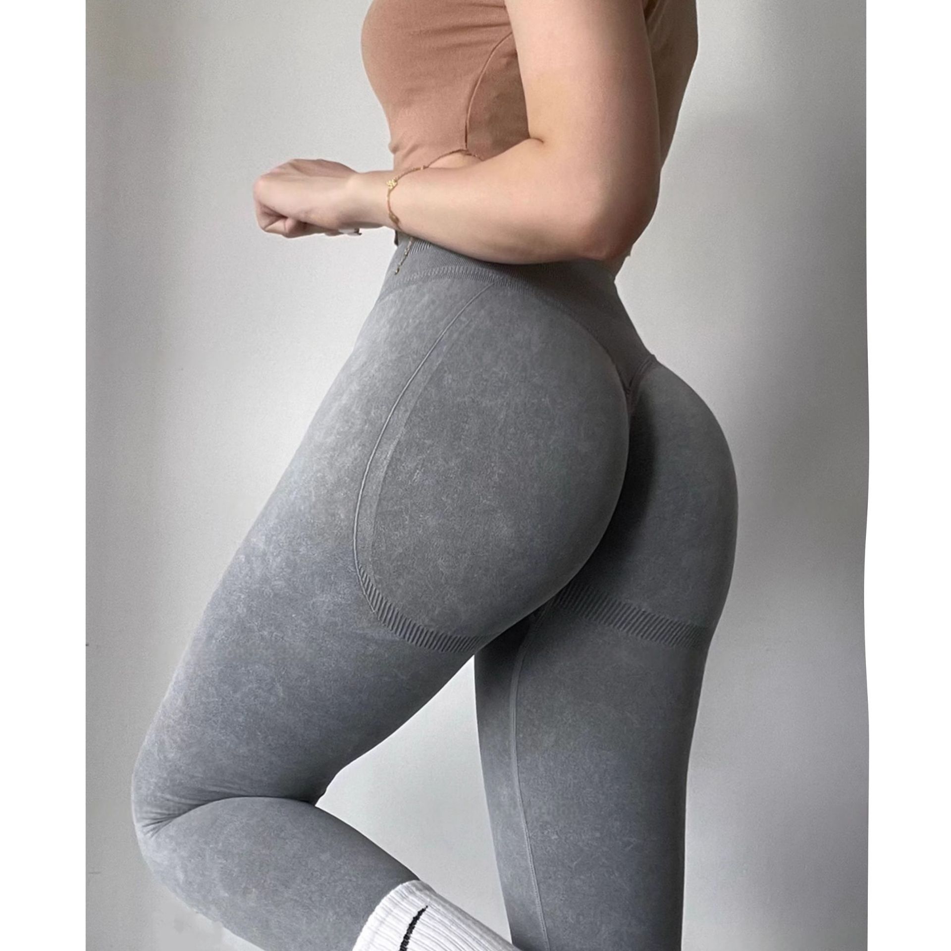 3D Stereo Hip-Showing Fitness Pants High-Waisted Peach Hip-Lifting Yoga Pants Seamless Sand-Washed Buttocks Sports 1885