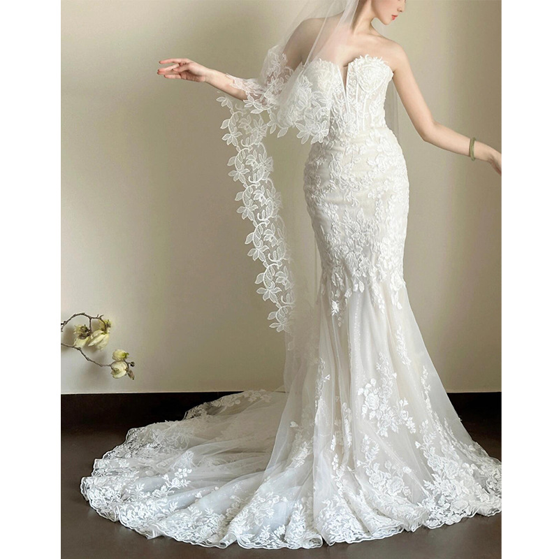 2025 nuevo vestido de novia pequeño hombre de verano de cola de encaje principal