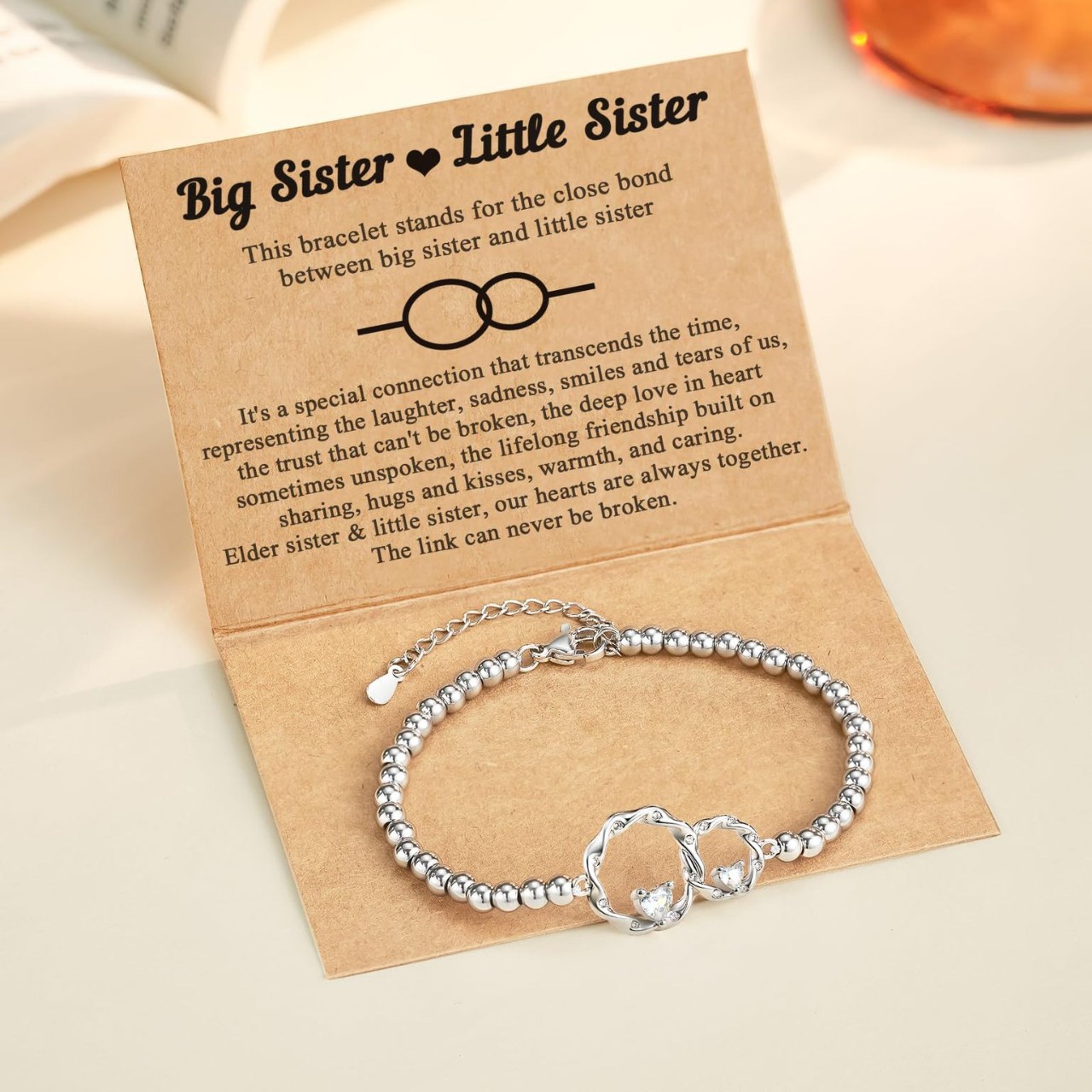 Adjustable Silver Bracelet With Heart Zircon And Bead Details_voghion.com
