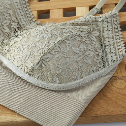 New fixed cup wrapped chest inner layer with sexy lace breathable wire-free bra and high elastic suspender underwear manufacturer wholesale