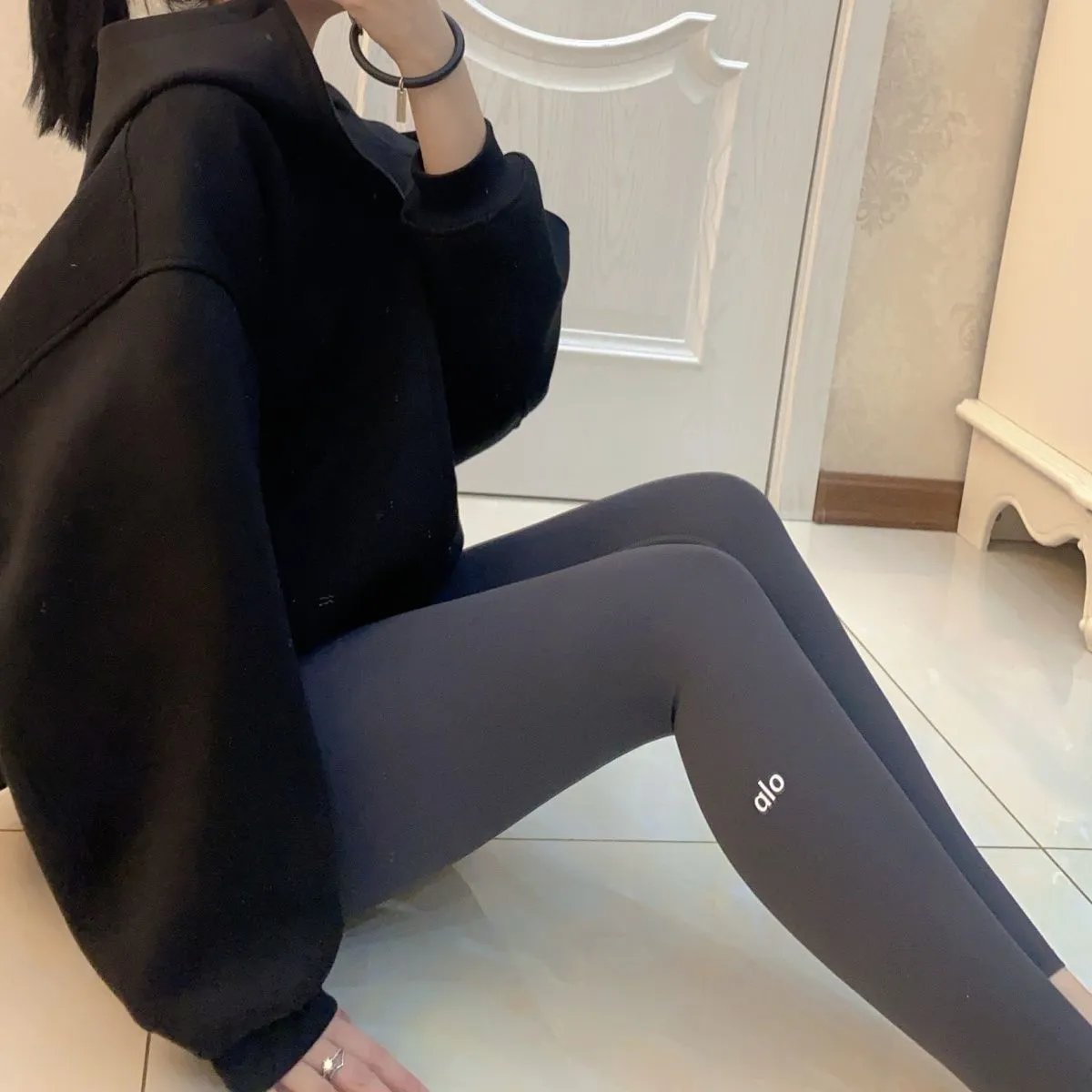 Alo Summer New Style Shark Pants Fashionable Versatile Sports Casual Leggings High Elasticity Butt-Lifting Long Pants Yoga Pants for Women