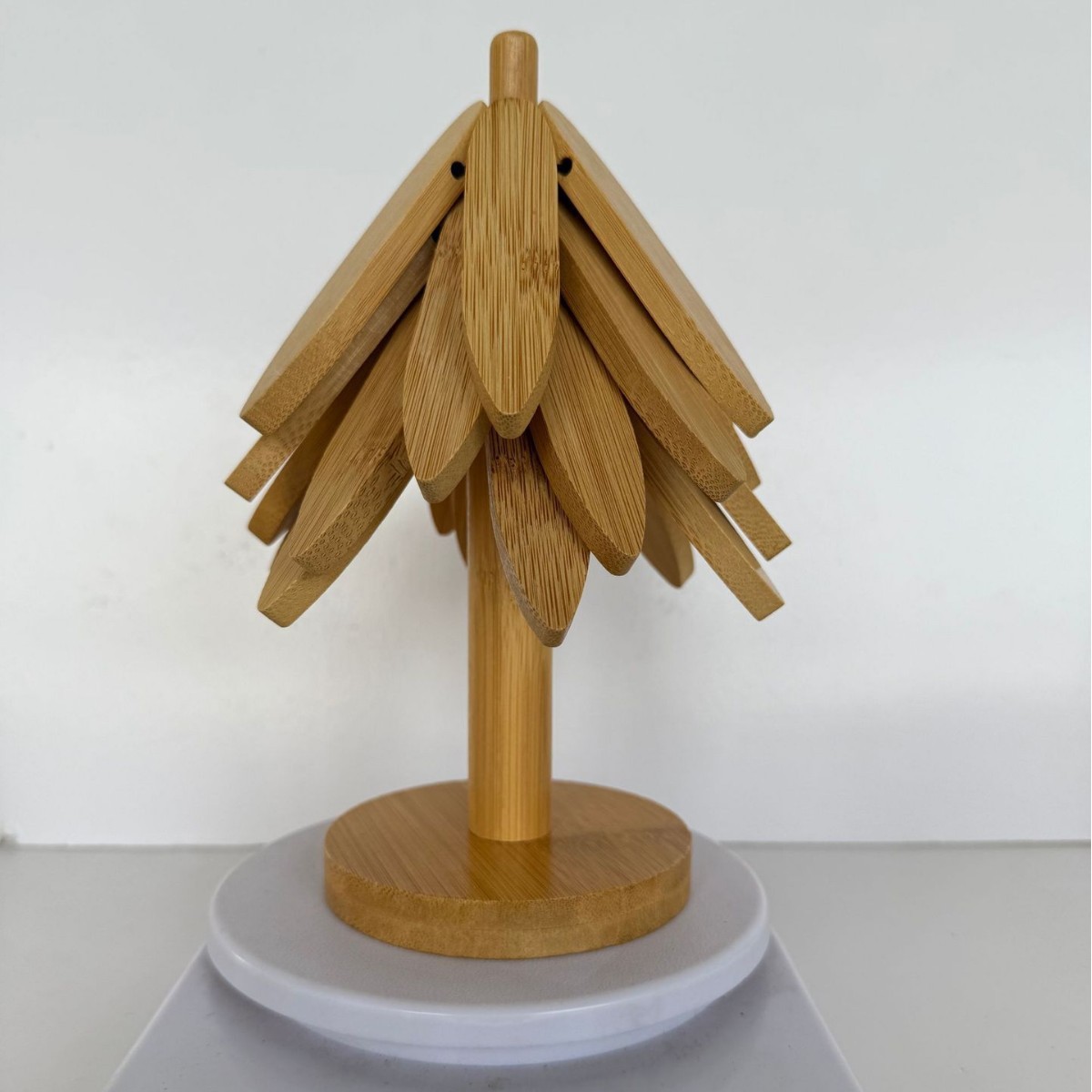 Árbol de Navidad transfronterizo almohadilla aislante de madera sólida un árbol taza almohadilla decoración de mesa de comedor creativa anti-corrosión almohadilla de tazón resistente a altas temperaturas