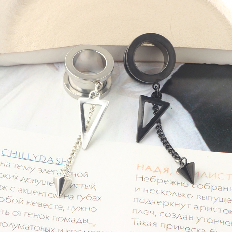 Pointed titanium steel lip stud product view