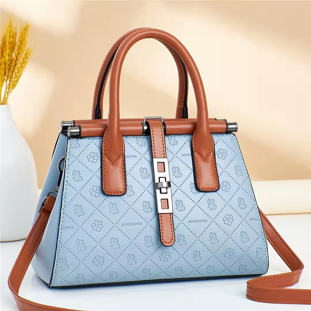 mmexport1636032793045