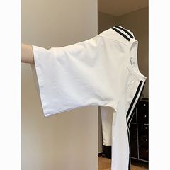 三条の棒の甘いクールなギャルのストライプの長袖のtシャツの女性の早秋の冬の修身は肩の中で底のシャツの上着を掛けます。