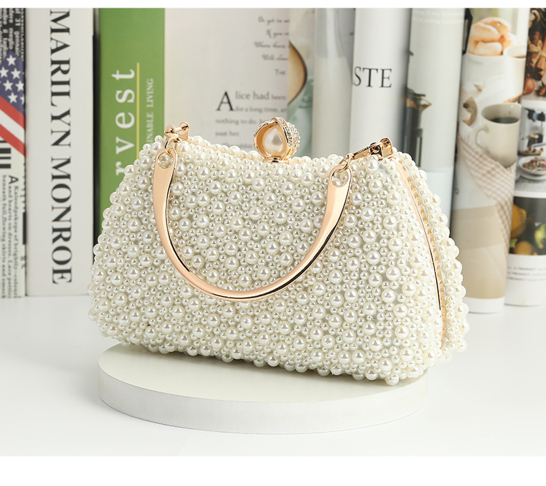 Champagne White Beige Alloy Solid Color Square Evening Bags display picture 3