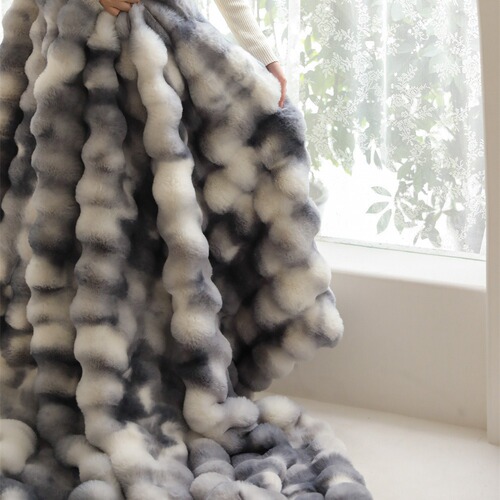 Light luxury high-end model house rabbit fur blanket long hair nap small blanket winter thickened sofa blanket bedside blanket