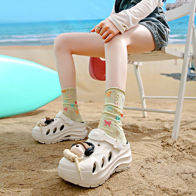 2025 nuevos zapatos con agujeros para mujer verano antideslizante y transpirable eva pisando mierda en la playa Baotou zapatos de jardín para mujer