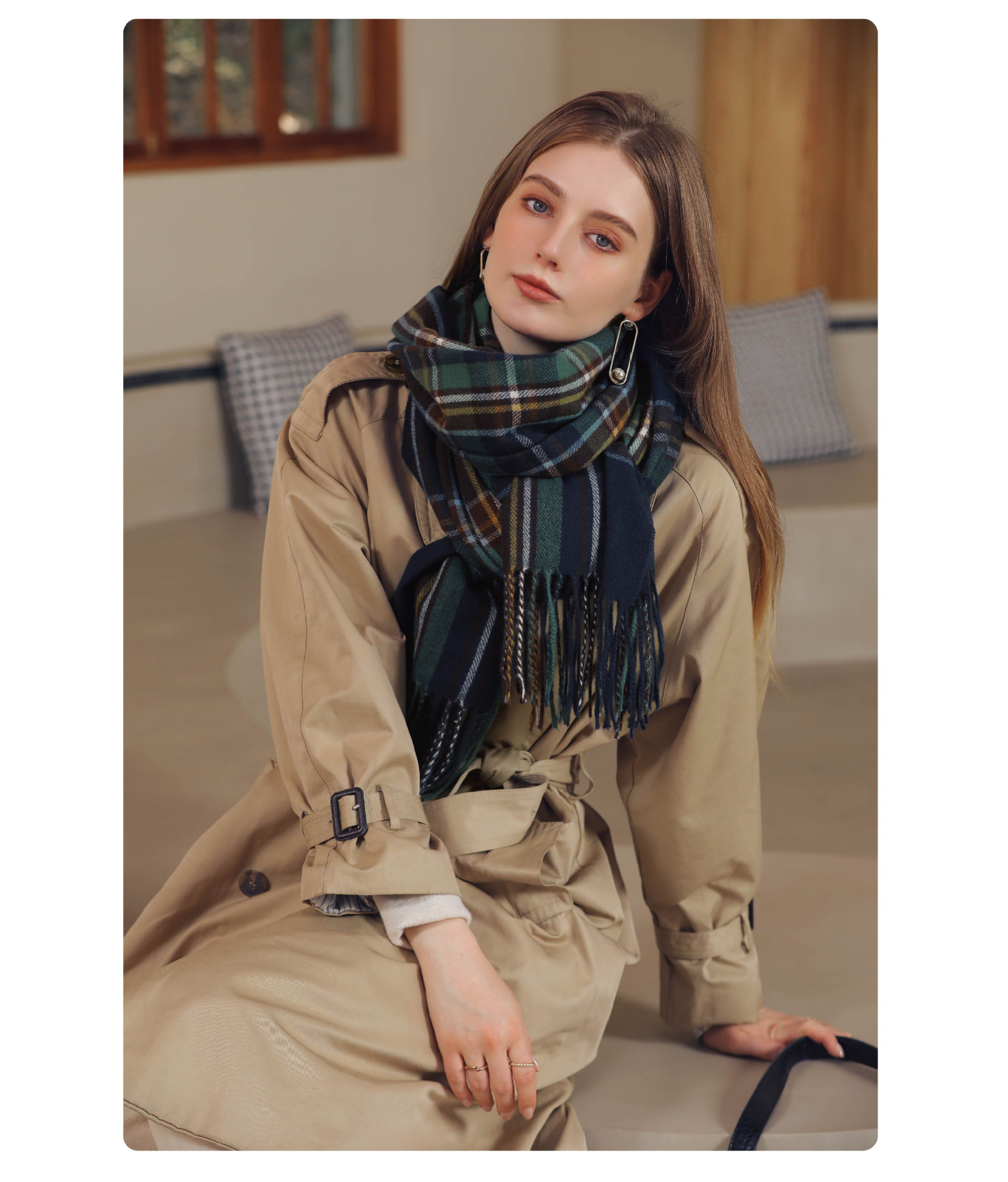 2024 New Winter Fashion Versatile Scarf Style Checkered Warm Tassel Scarf Women's Medium To Long Style_voghion.com