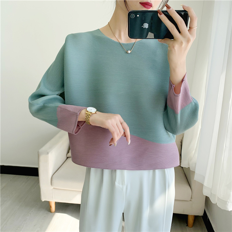 2022 Primavera y Otoño Nueva tapa plisada palillo de dientes de las mujeres a juego de color suelto urbano casual camiseta moda todo a juego