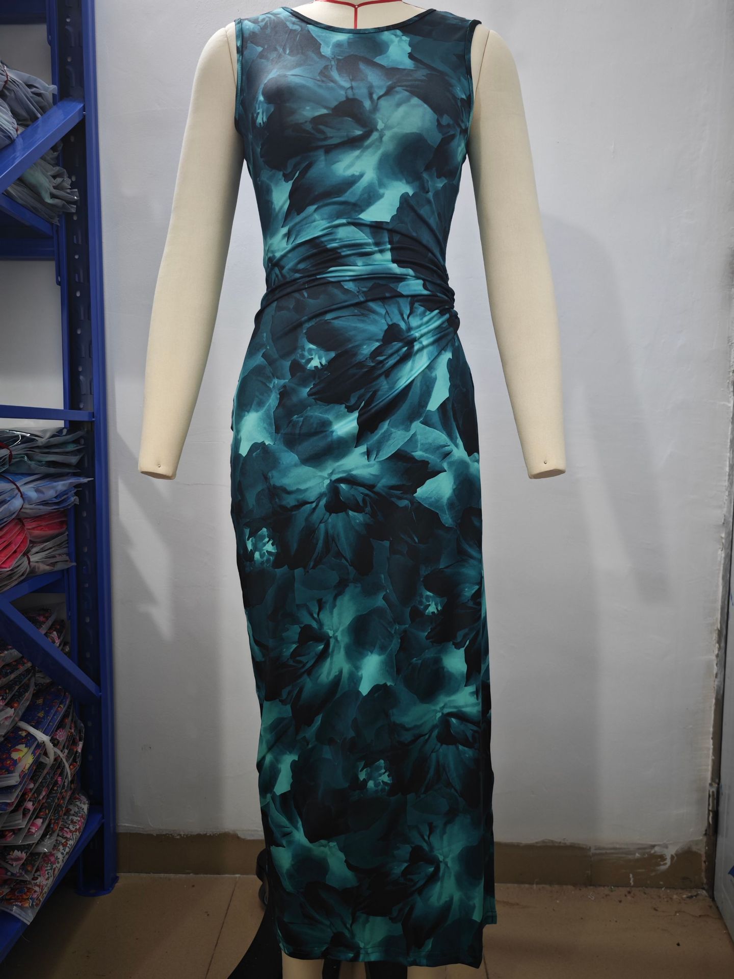 254g Weight Midi Dress Dress Length Type Sleeveless Sleeve Length Sheath Dress Dresses Type Sleeveless Sleeve Type Polyester Fabric Type Mid Waist Waist Line Holiday, Weekend, Travel Occasion Round Neck Neckline Slim Fit Type Flower Pattern Summer Season Women's Gender Slit Design Elegant, Classical Style Wholesale Women's Elegant Classical Slit Flower Holiday Weekend Travel Round Neck Sleeveless Sheath Dress 1