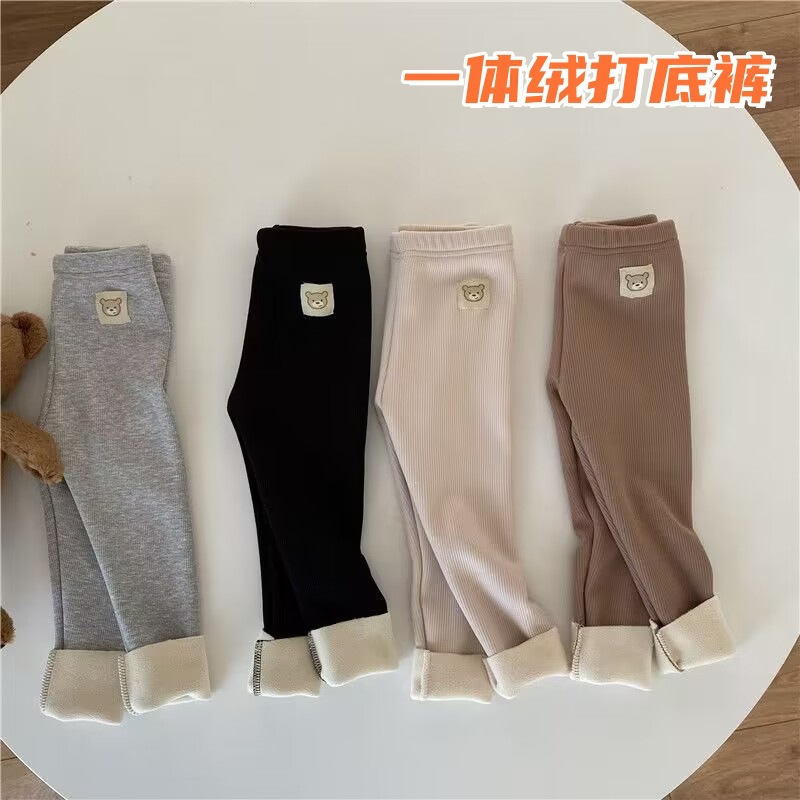 Otoño e Invierno nuevo estilo coreano niñas de una sola pieza de terciopelo todo partido polainas niños y niñas bebé más terciopelo desgaste exterior pantalones ajustados Pantalones