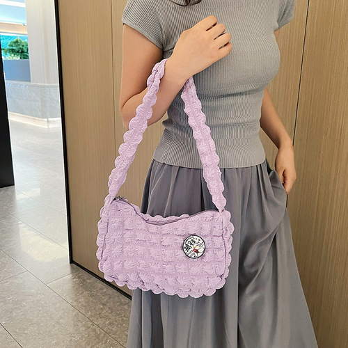 This year's trendy cloud puff bag, girl's fashion pleated single-shoulder bag, simple solid color student tote and crossbody bag.