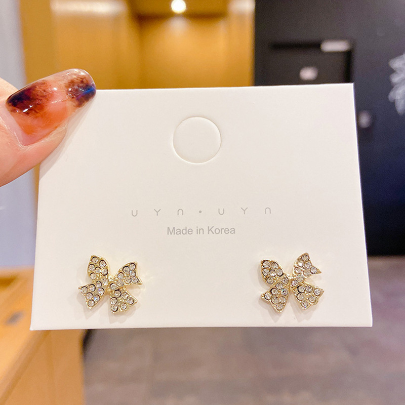 Pendientes de estilo explosivo Estudiante nicho Diseño simple Temperamento geométrico Pendientes de alto nivel Trendy Pendientes de viento al por mayor