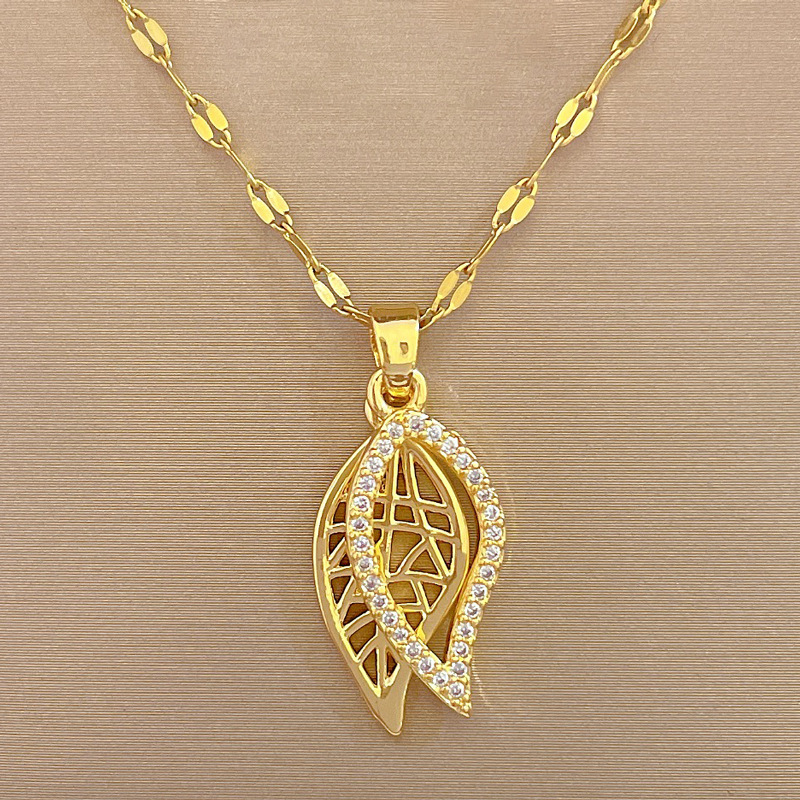 Elegant Leaf Titanium Steel Copper Inlay Zircon Pendant Necklace display picture 3