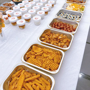 ���NУ�@��Ъ�X��������P�b��ʳ��I�F�ʹ�������ɫ�Ӻ��a����