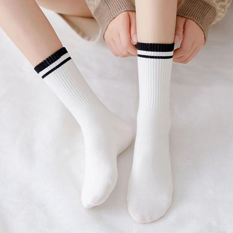 Calcetines absorbentes de sudor de tubo medio, calcetines rayados de invierno y otoño con pantalones de tiburón, calcetines de primavera y otoño calientes, calcetines deportivos antiodores.