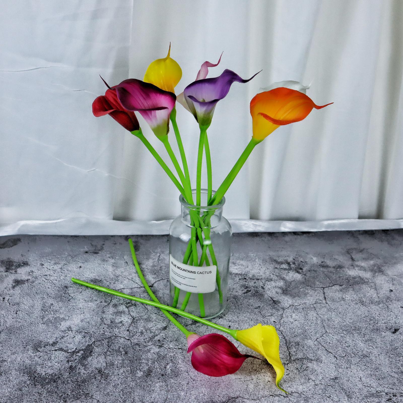 Mini mano-sensación Calla Lily falso ramo de flores artificiales transfronterizas Comercio exterior decoración del hogar Accesorios de fotografía fábrica al por mayor