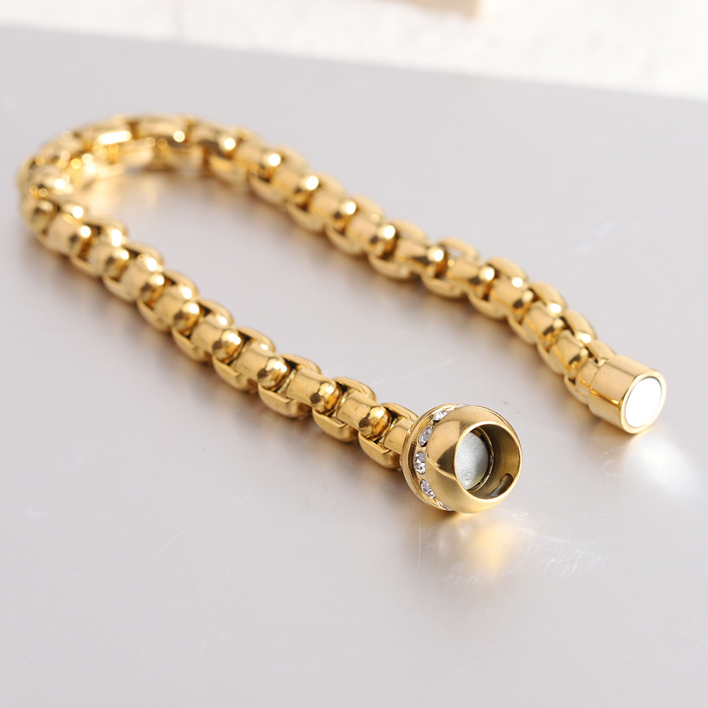 Solid Color Pattern Women's Gender Simple Style Solid Color Titanium Steel Plating Inlay Zircon 18k Gold Plated Women's Bracelets