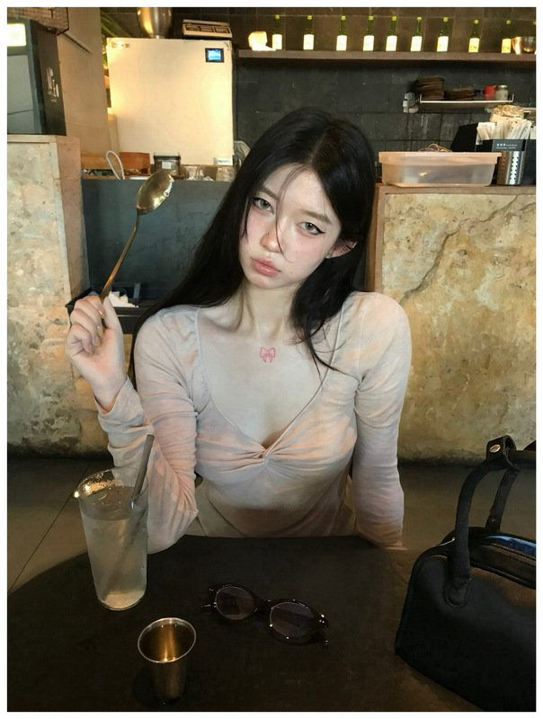 天使肌肤~2025早秋季天丝v领扭结长袖t恤 韩系温柔高级感打底衫女|undefined