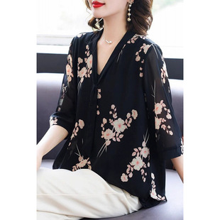 Middle-Aged Mother's Summer Tops, Chiffon Shirts, New Fashionable Middle-Aged and Elderly Women's Shirts, Noble Shirts and Clothes Suits
