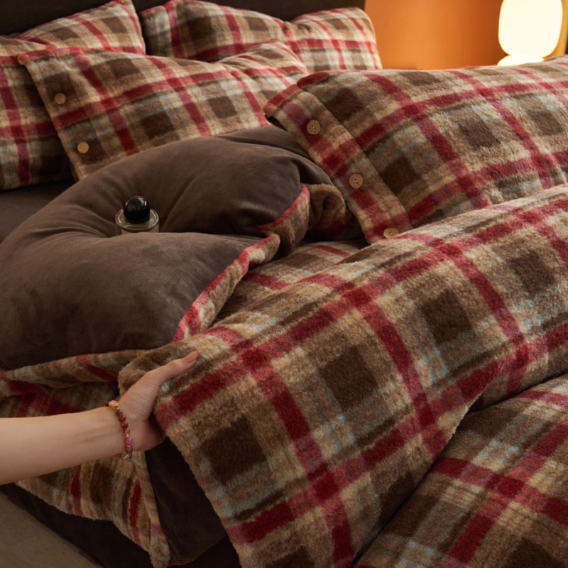 Invierno de alpaca cálida y leche de cachemira gruesa cuatro piezas nuevas sábanas de franela de coral cubierta de colchón de tres piezas