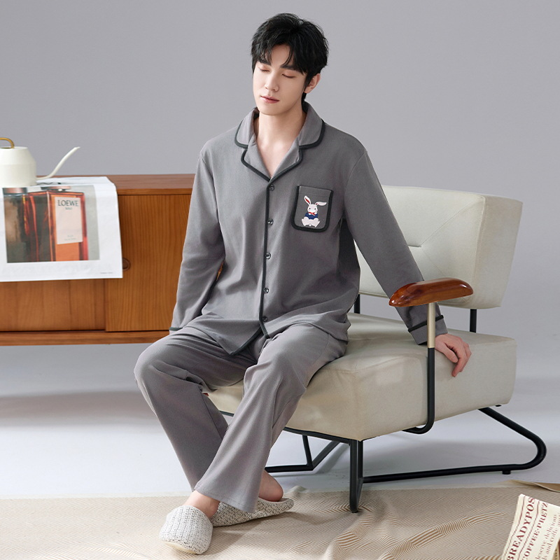 Pijamas de cotton para hombres otoño y invierno de 2025 cálidos catiónicos cardigan de manga larga con un conjunto de ropa de hogar de alta calidad