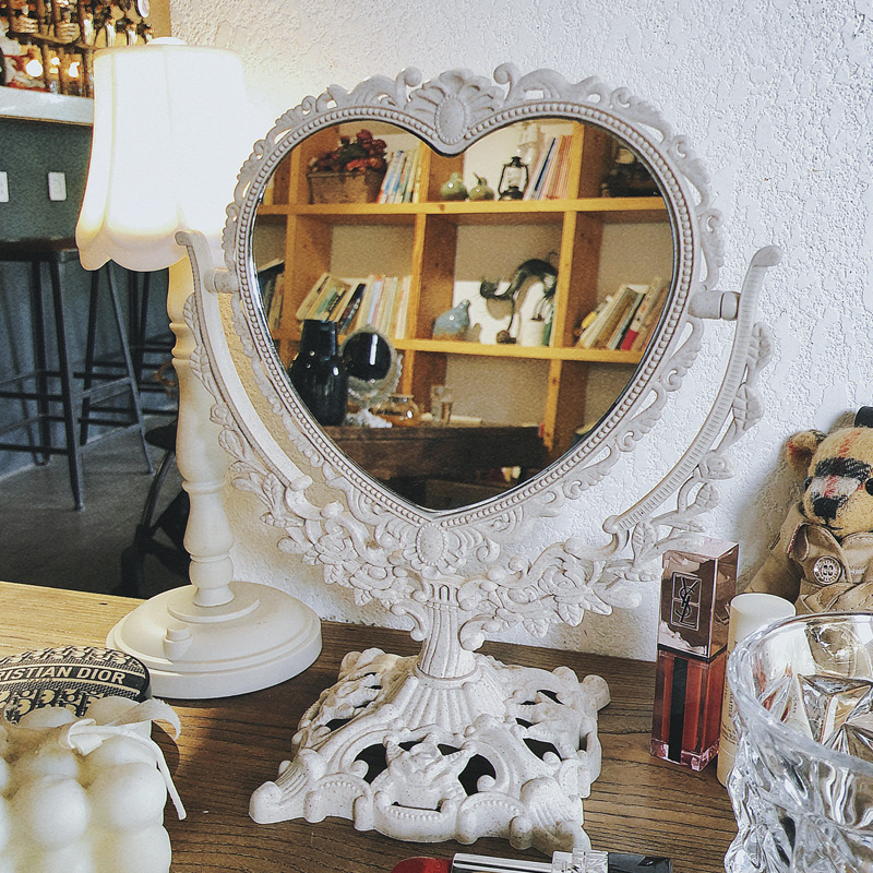 Corazones de chicas europeas retro espejo de escritorio espejo de escritorio grande espejo de vestir princesa giratoria doméstica