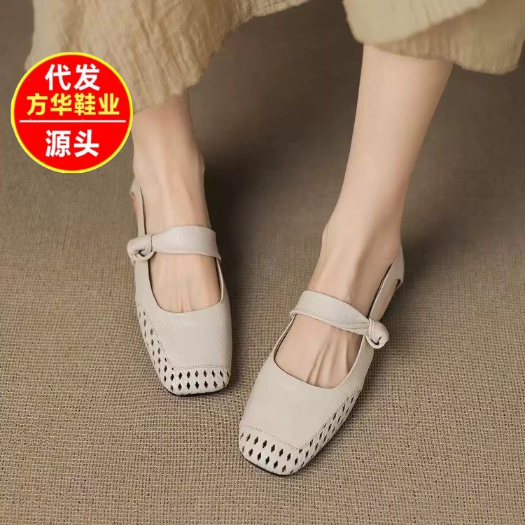 Baotou sandalias retro estilo de moda 2026 mujeres sandalias retro redondas ligeras antideslizantes zapatos de moda versátiles