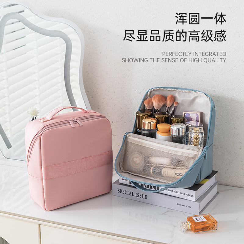 Standable Waterproof Toiletry Bag, Portable Makeup Bag with Compartmentalized Storage, Large Capacity Beauty Organizer Bag That Can Be Attached to a Suitcase