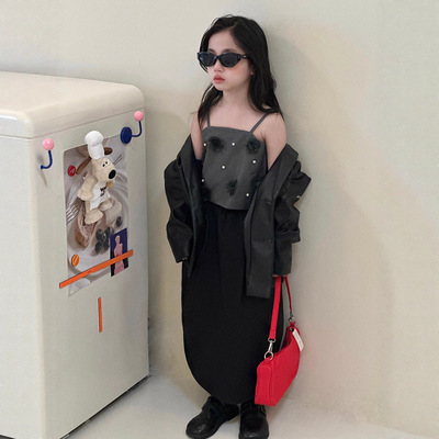 2025 Girls 'Cool и Saucy Style Высококачественный наряд черная кожаная куртка для модных прогулок. Огромная доставка