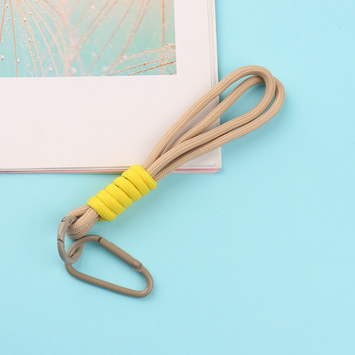 카키색 + 노란색 카라비너