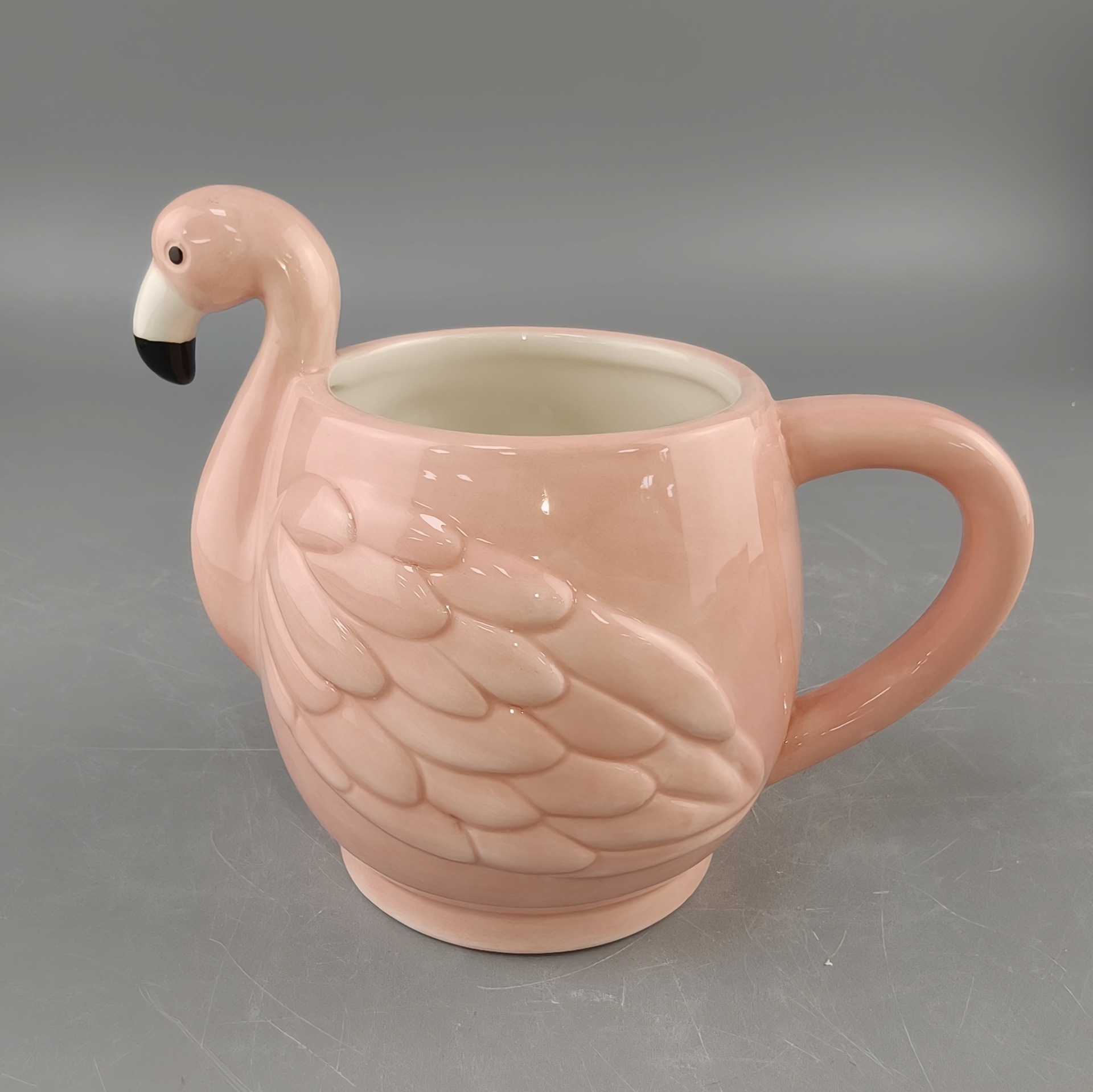 Individuell gestaltete, handbemalte Schwanen-Keramiktasse, hochwertig und ästhetisch ansprechend, beliebter Online-Becher, niedlich_voghion.com
