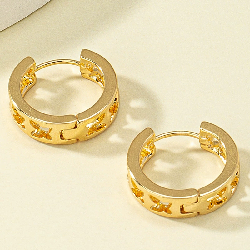 Retro metal small design earrings, European style, simple and elegant design