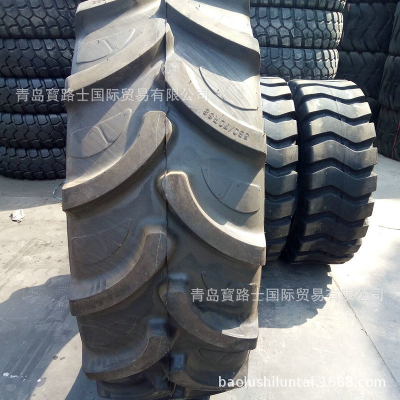 联合收割机轮胎  580/70R38  子午线人字轮胎