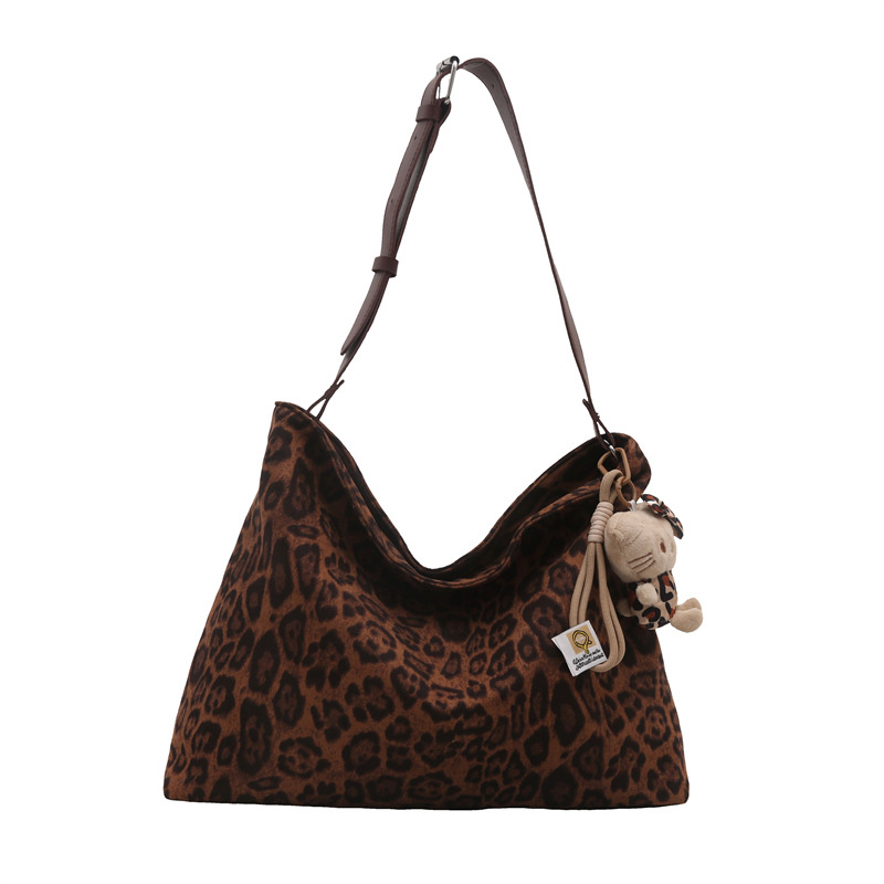 Bolsa especial retro de gas extranjero para mujeres 2024 nuevo otoño y invierno de moda leopardo de gran capacidad bolso de hombro para trabajar bolso de mujer