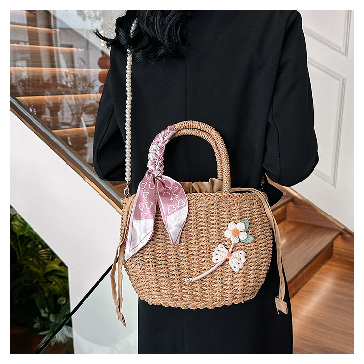 Women's Medium Straw Solid Color Flower Vacation Beach Beading Weave Square String Straw Bag display picture 25